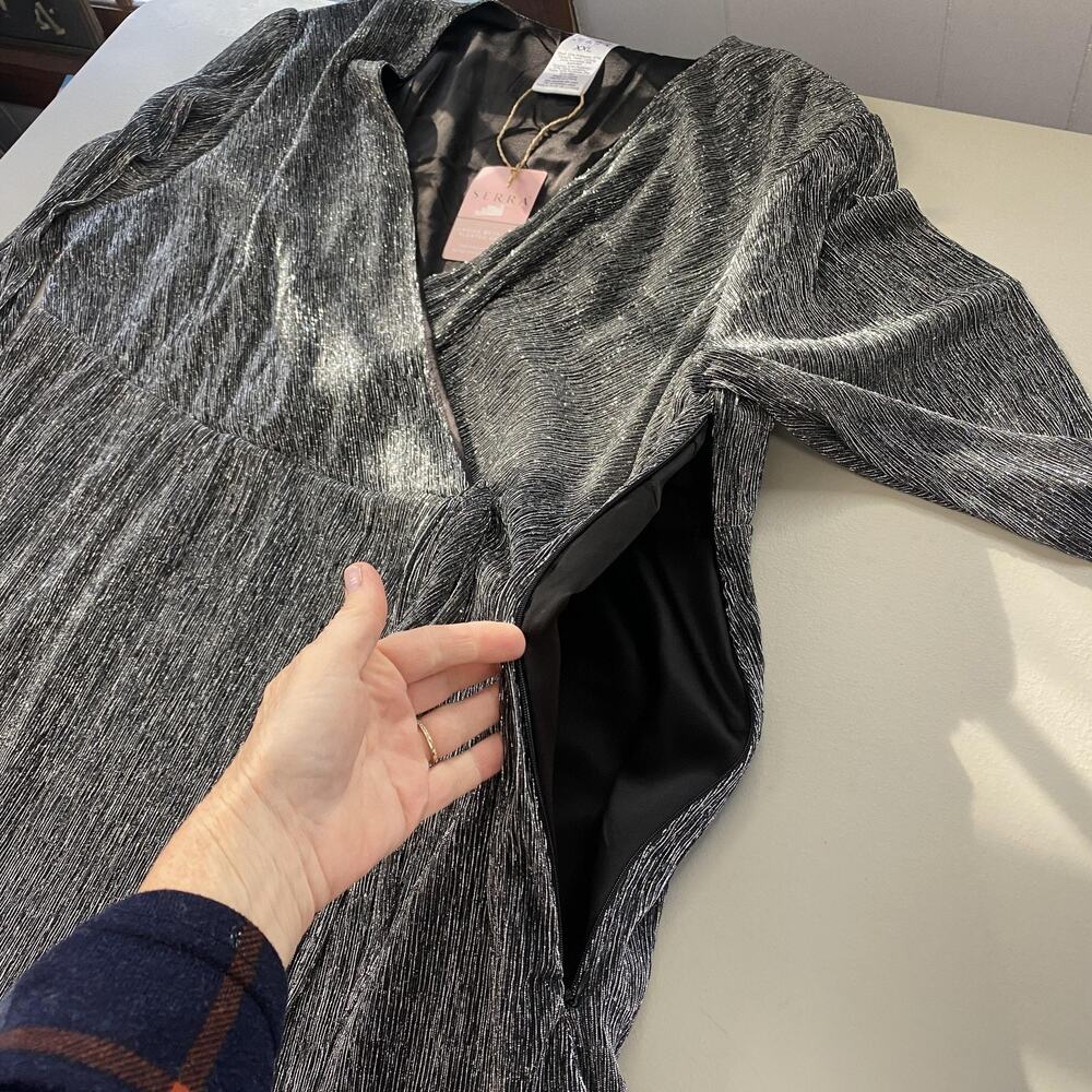Serra Dress Womens XXL Metallic Silver Pleated Faux Wrap New Years Party Glam - Picture 7 of 15